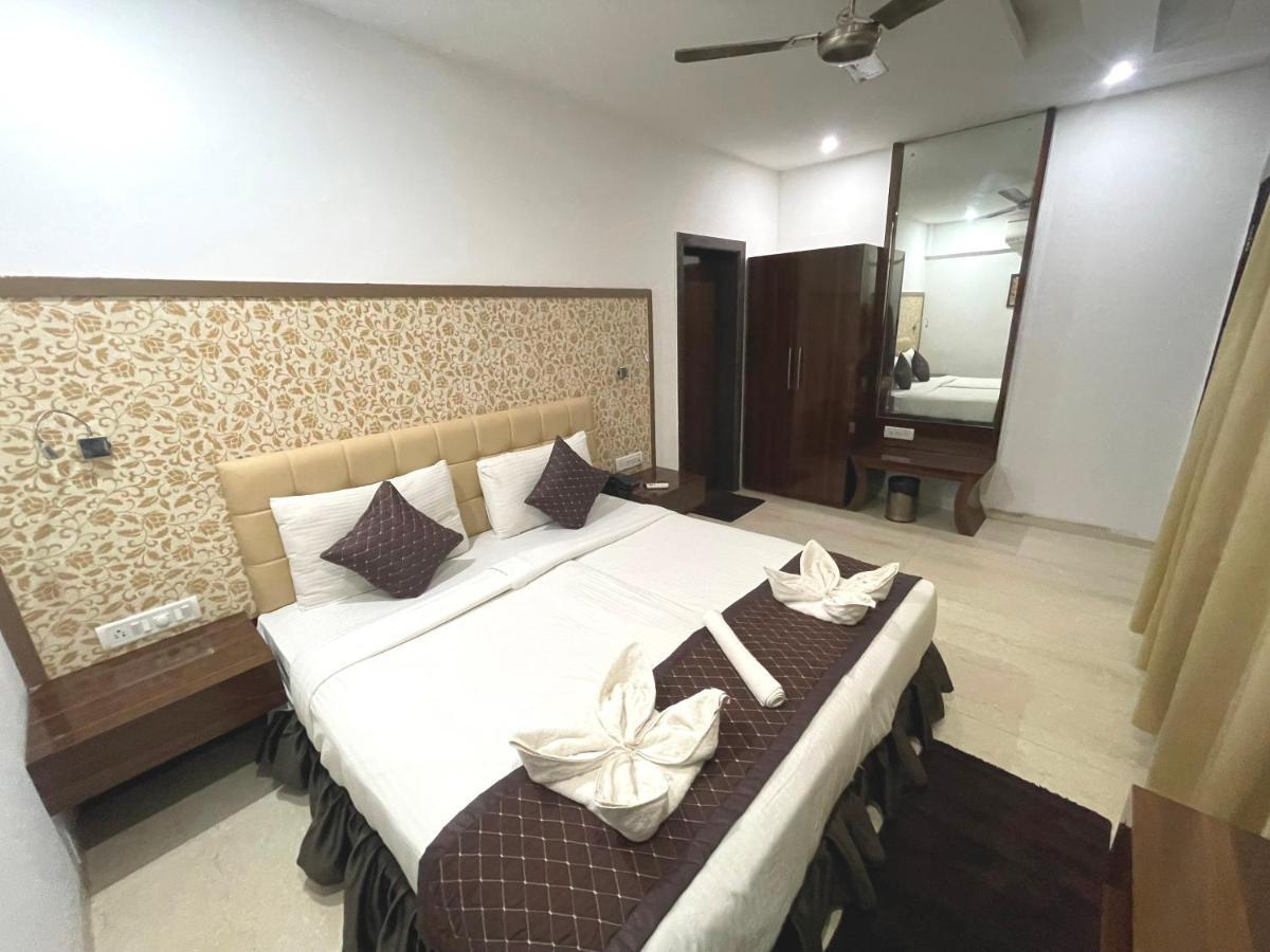 Hotel Goa Continental Arpora Buitenkant foto