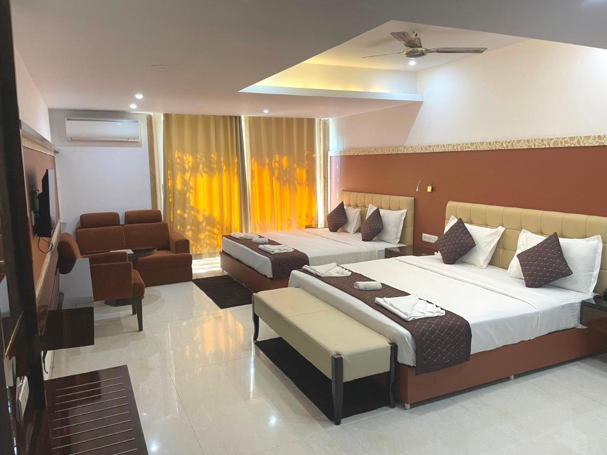 Hotel Goa Continental Arpora Buitenkant foto