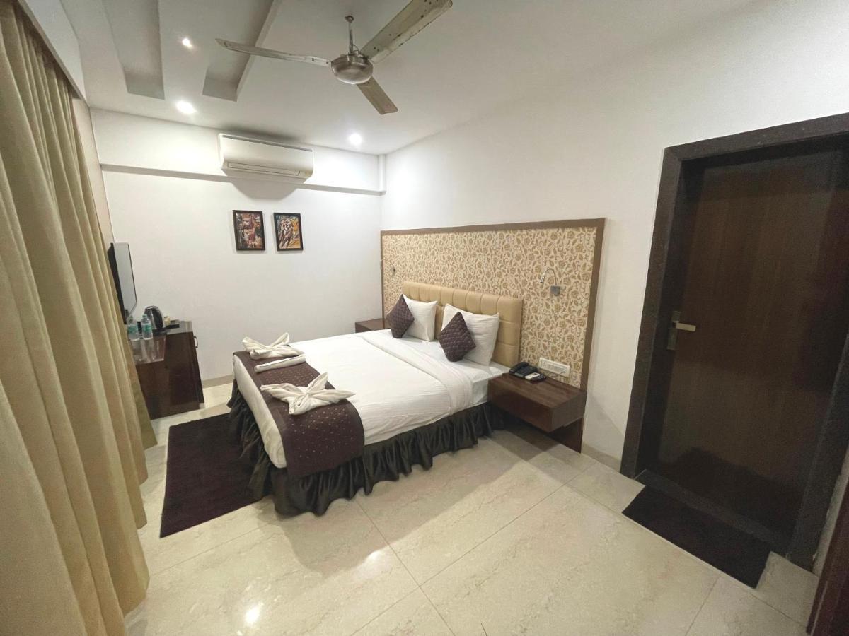 Hotel Goa Continental Arpora Buitenkant foto