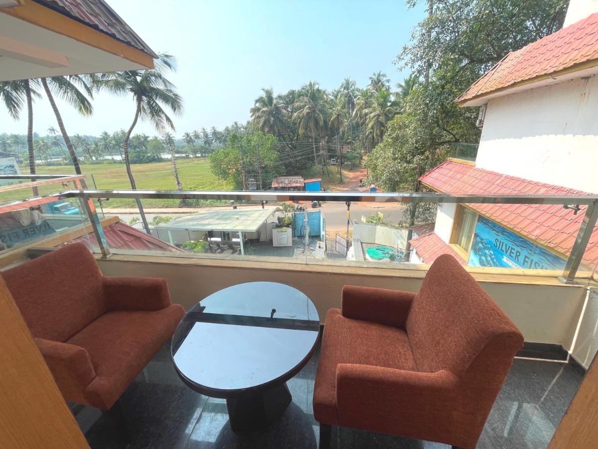 Hotel Goa Continental Arpora Buitenkant foto