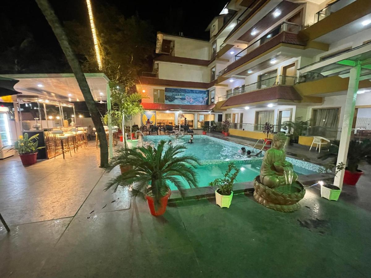 Hotel Goa Continental Arpora Buitenkant foto
