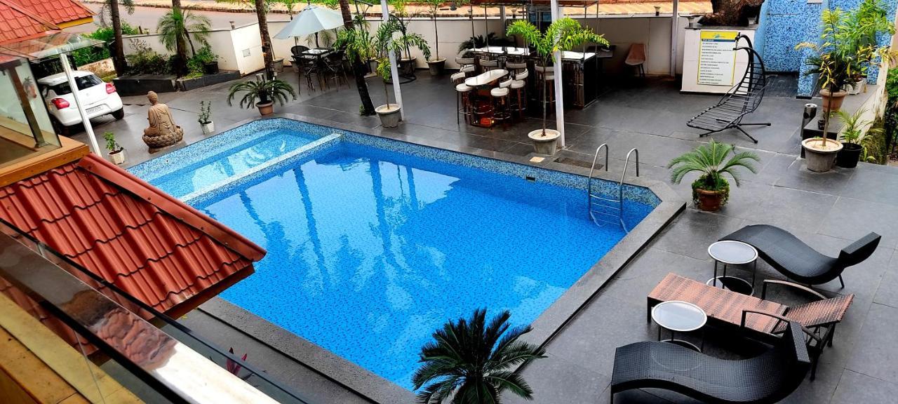 Hotel Goa Continental Arpora Buitenkant foto