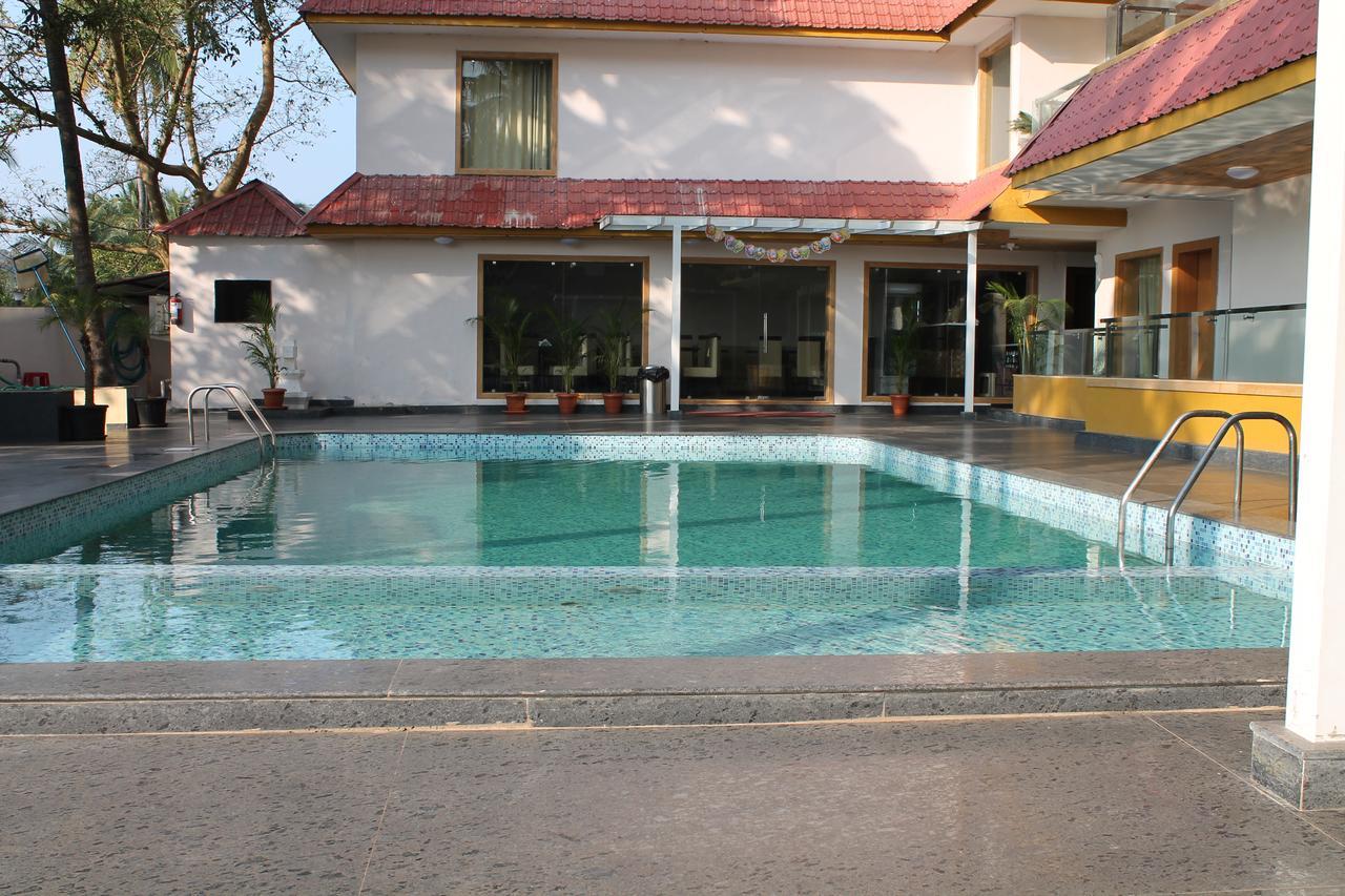 Hotel Goa Continental Arpora Buitenkant foto